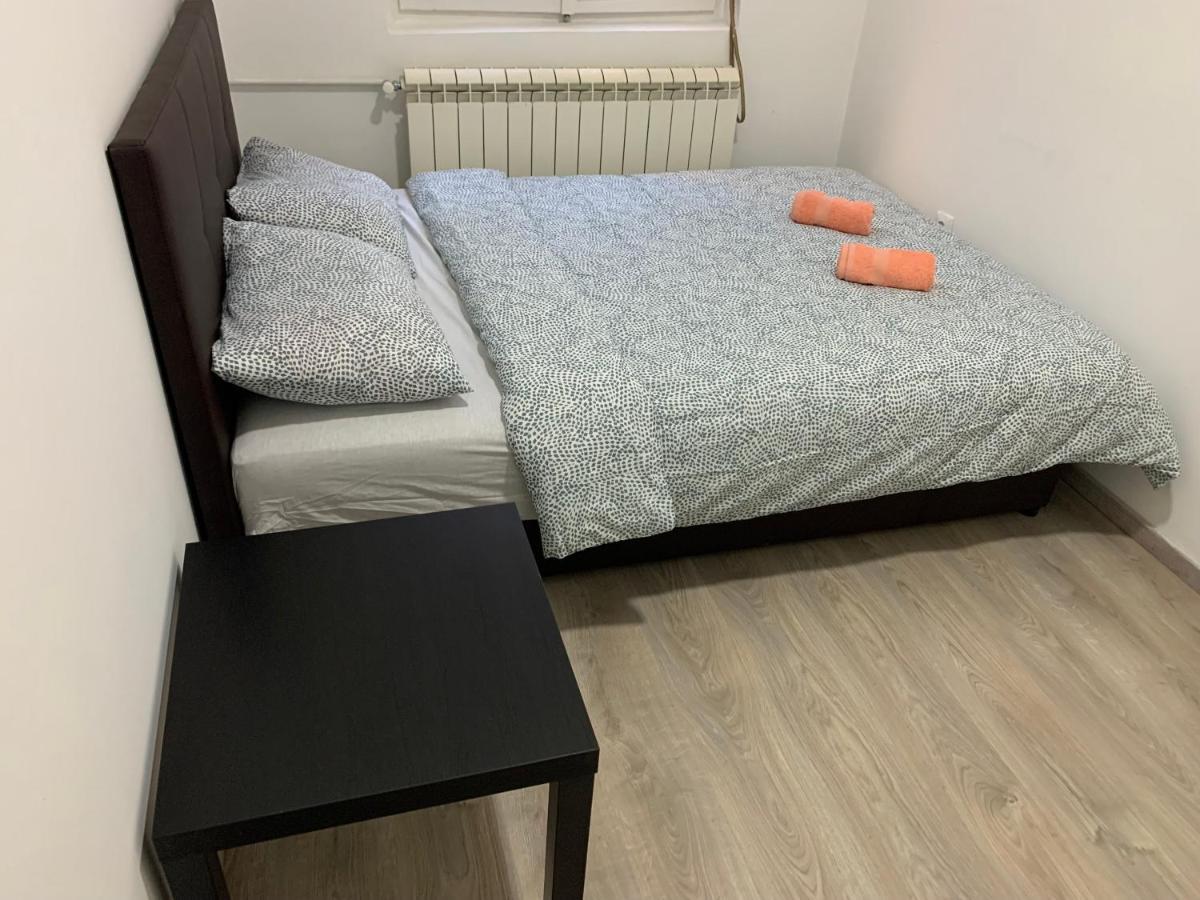 Private Rooms Belgrade Hostel ภายนอก รูปภาพ